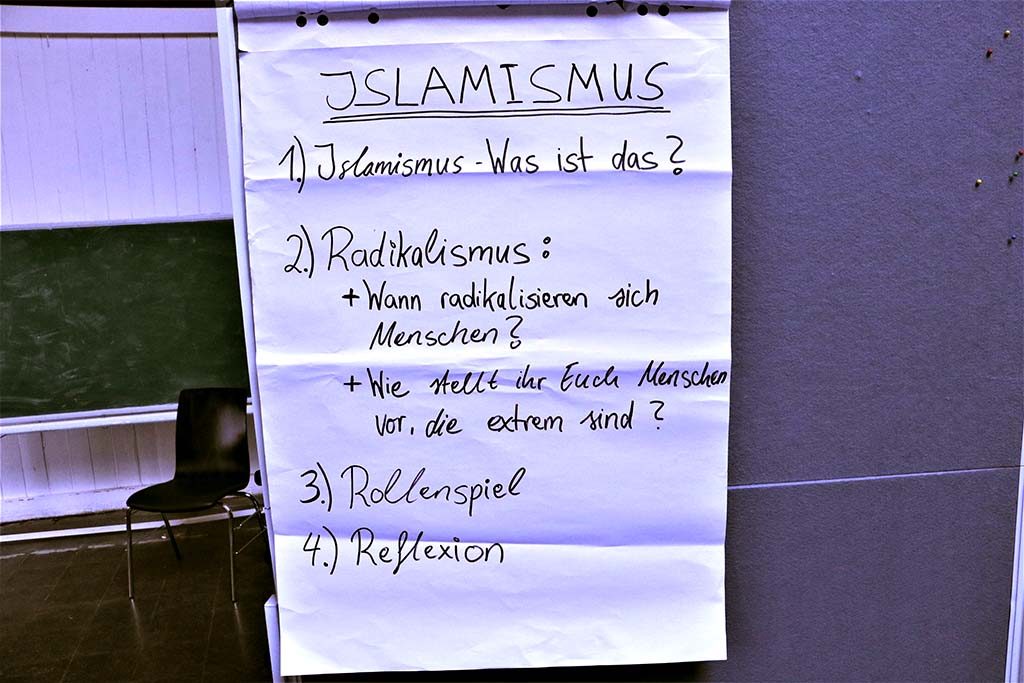 Ein Plakat zum Thema Islamismus.